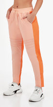 Load image into Gallery viewer, Model Front: Alto Giro Fitness Bas Calca Jogging Up Co2 Recortes Laranja
