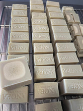Load image into Gallery viewer, Image 06: Monoï Royal Bar Soaps Savon Creme De Tamanu By Anoea Bora Bora
