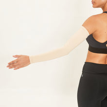 Load image into Gallery viewer, Model Back: Uv Line Gants Long Sleeve Uni Beige Upf50+
