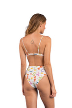 Load image into Gallery viewer, Model Back: Rio De Sol Ensemble Set Countryside Kyra Hotpants
