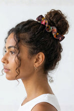 Load image into Gallery viewer, Model Front: Rio De Sol Chouchou Fiore Scrunchie

