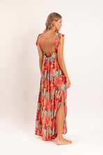 Load image into Gallery viewer, Model Back: Rio De Sol Vêtement De Plage Sea-Bloom Long Dress Chiara
