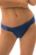 Load image into Gallery viewer, Gallery: Rio De Sol Bas Bottom Kiwanda Denim Band Comfort
