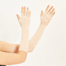 Load image into Gallery viewer, Image 05: Uv Line Gants Long Gloves Uni Beige Upf50+
