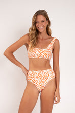 Load image into Gallery viewer, Image 06: Rio De Sol Bas Bottom Sahari Hotpants
