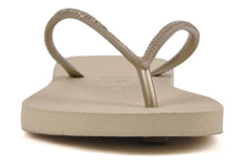 Load image into Gallery viewer, Model Front: Havaianas Tongs Slim Sand Grey/Light Golden
