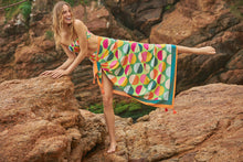 Load image into Gallery viewer, Image 08: Rio De Sol Ensemble Set Garden-City Bandeau-Reto Hotpant-Cos
