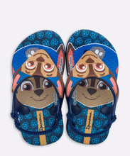 Load image into Gallery viewer, Model Front: Ipanema Sandales Ipanema Patrulha Canina Azul Azul Bege
