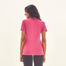 Load image into Gallery viewer, Model Back: Uv Line Fitness Haut T-Shirt Sport Fit Fuchsia Upf50+
