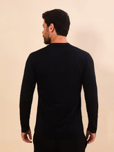 Load image into Gallery viewer, Model Back: Uv Line T-Shirt Longsleeve Skin Infratherm Masc Preto Upf50+
