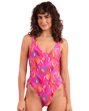 Load image into Gallery viewer, Gallery: Rio De Sol Une Pièce Flavors Zoe
