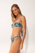 Load image into Gallery viewer, Image 04: Rio De Sol Bas Bottom Azule Leblon
