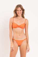 Load image into Gallery viewer, Model Front: Rio De Sol Haut Top Dende Bandeau-Crispy
