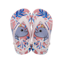Load image into Gallery viewer, Model Front: Ipanema Sandales Ipanema Baby Rosa Rosa Azul
