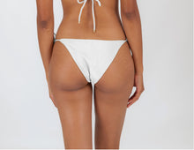 Load image into Gallery viewer, Image 06: Rio De Sol Bas Bottom Shimmer-White Ibiza-Rope
