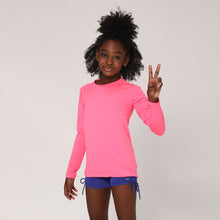 Load image into Gallery viewer, Model Front: Uv Line T-Shirt Camiseta Uvlight Pink Fluor Spf50+
