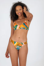 Load image into Gallery viewer, Model Front: Rio De Sol Bas Bottom El-Arco Essential-Comfy
