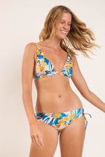 Load image into Gallery viewer, Image 06: Rio De Sol Bas Bottom Azure Madrid
