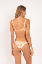 Load image into Gallery viewer, Model Back: Rio De Sol Ensemble Set Sahari Alba Cheeky-Fixa
