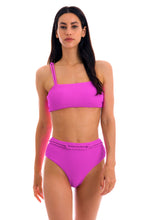 Load image into Gallery viewer, Model Front: Rio De Sol Haut Top St-Tpz-Pink Reto
