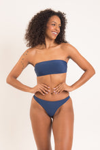 Load image into Gallery viewer, Image 06: Rio De Sol Ensemble Set Navy Bandeau-Reto Nice-Fio
