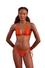 Load image into Gallery viewer, Image 04: Rio De Sol Haut Top Shimmer-Paprica Tri-Inv
