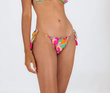 Load image into Gallery viewer, Gallery: Rio De Sol Bas Bottom Green-Bloom Frufru-Fio
