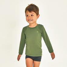 Load image into Gallery viewer, Model Front: Uv Line T-Shirt Longsleeve Baby Verde Militar Upf50+
