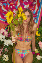 Load image into Gallery viewer, Image 07: Rio De Sol Haut Top Tulip-Garden Halter-Cos
