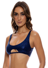 Load image into Gallery viewer, Image 04: Luli Fama Haut Top Scoop Lux Midnight Blue

