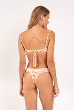 Load image into Gallery viewer, Model Back: Rio De Sol Ensemble Set Sahari Juliette Nara
