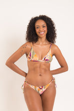 Load image into Gallery viewer, Model Front: Rio De Sol Haut Top Oasis Tri-Fixo
