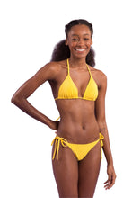 Load image into Gallery viewer, Image 04: Rio De Sol Ensemble Set Malibu-Yellow Tri-Inv Cheeky-Tie
