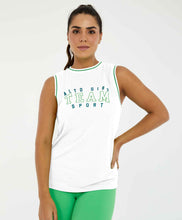 Load image into Gallery viewer, Model Front: Alto Giro Fitness Haut Regata Nylon Dry Alongada Branco
