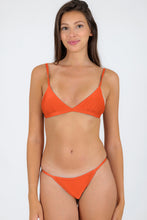 Load image into Gallery viewer, Gallery: Rio De Sol Ensemble Set Paprica Tri-Fixo California
