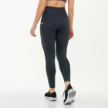Load image into Gallery viewer, Model Back: Alto Giro Fitness Bas Legging Hyper Com Laser Lateral Preto
