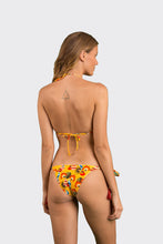 Load image into Gallery viewer, Model Back: Rio De Sol Haut Top Stories Tri-Inv
