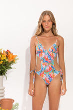 Load image into Gallery viewer, Image 04: Rio De Sol Une Pièce Zinnia Trikini
