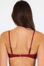 Load image into Gallery viewer, Image 06: Rio De Sol Haut Top Shimmer-Divino Bandeau-Knot
