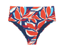 Load image into Gallery viewer, Product Front: Rio De Sol Bas Bottom Leaves Hotpants
