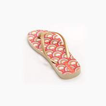 Load image into Gallery viewer, Image 04: Rio De Sol Tongs Floral-Scales Slim
