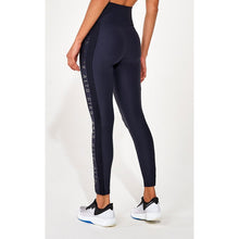 Load image into Gallery viewer, Model Back: Alto Giro Fitness Bas Legging Light Co2 Recorte Jwinner Preto
