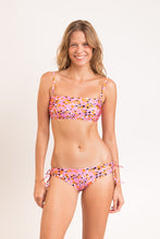 Load image into Gallery viewer, Model Front: Rio De Sol Ensemble Set Sweet-Camo Bandeau-Reto Madrid
