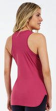 Load image into Gallery viewer, Model Back: Alto Giro Fitness Haut Regata Skin Fit Alongada Gola V Rosa

