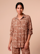 Load image into Gallery viewer, Gallery: Uv Line Chemise Shirt Vitoria Tie Dye Pitanga Upf50+

