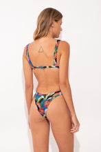 Load image into Gallery viewer, Model Back: Rio De Sol Bas Bottom Flair Cali
