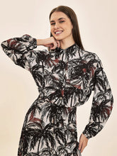 Load image into Gallery viewer, Image 05: Uv Line Chemise Shirt Vitoria Coqueiros Upf50+

