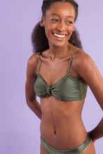 Load image into Gallery viewer, Image 09: Rio De Sol Haut Top Croco Bandeau-Joy
