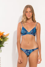 Load image into Gallery viewer, Model Front: Rio De Sol Haut Top Reef Tri-Cos
