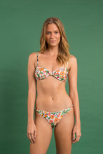 Load image into Gallery viewer, Image 10: Rio De Sol Ensemble Set Boho Bandeau-Joy Leblon
